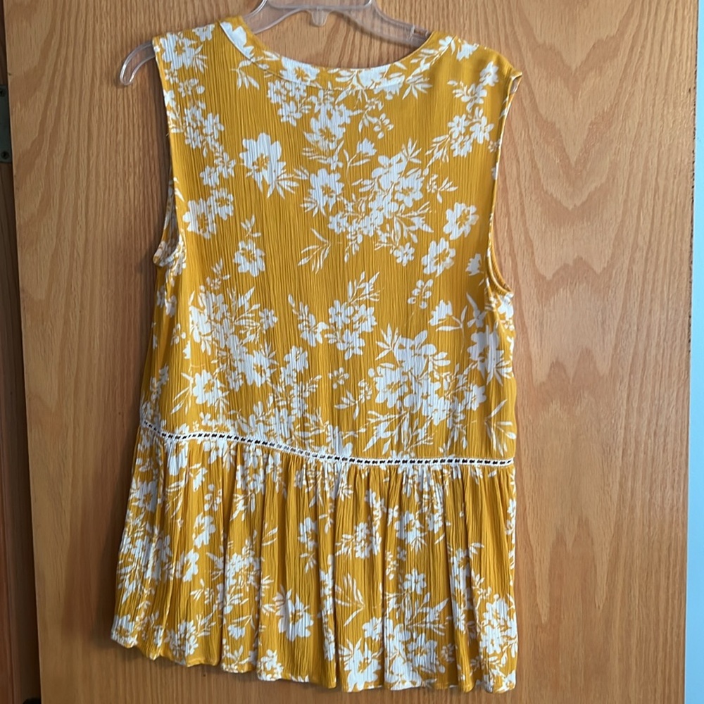 Staccato top - Picture 2 of 3